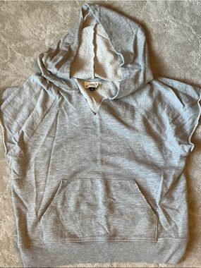 Universal Thread Light Gray Hooded Short-Sleeve Sweatshirt